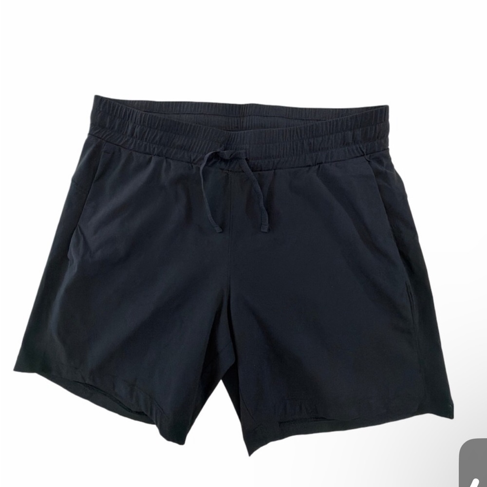 NWOT Women's Black Casual Shorts - Picture 2 of 3